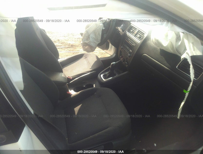 3VW2K7AJ3EM225131