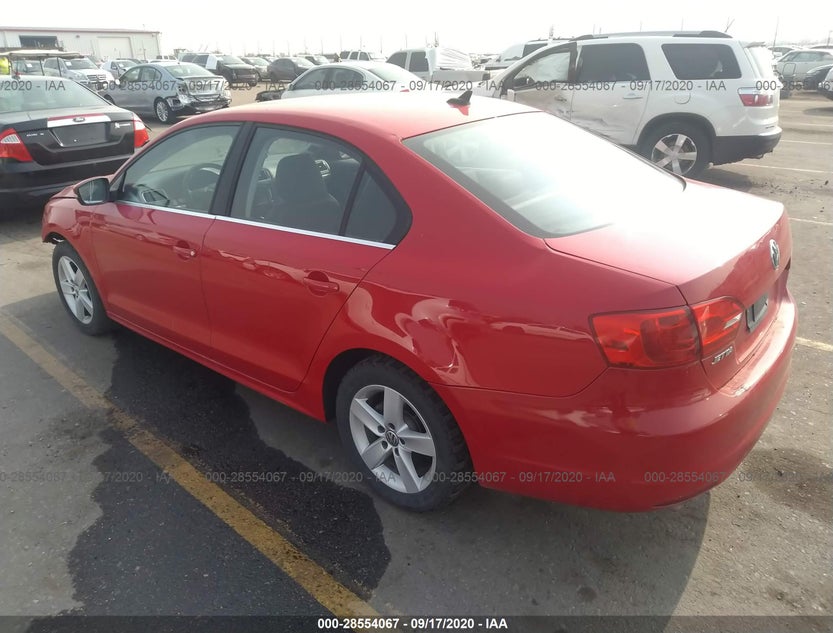 3VW3L7AJ3DM401515