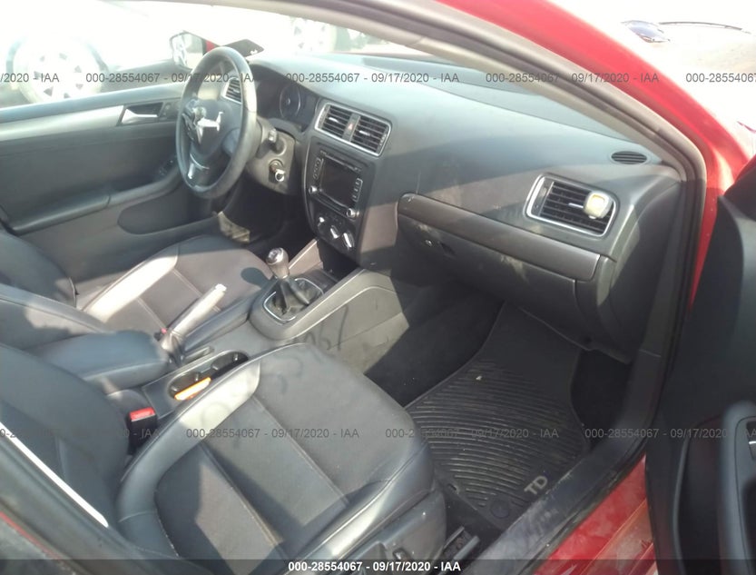 3VW3L7AJ3DM401515