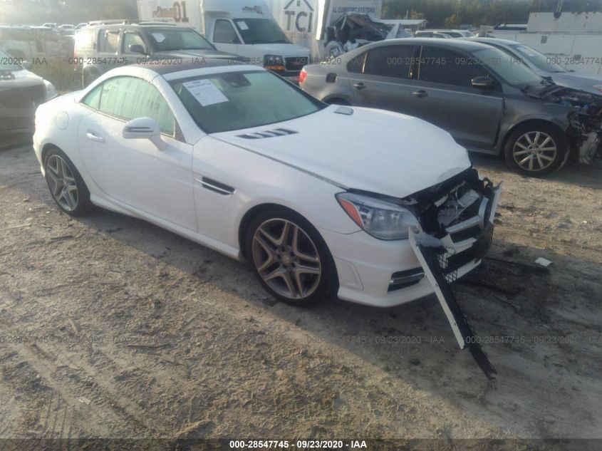 VIN WDDPK5HA9GF116393 2016 Mercedes-Benz SLK-Class,... no.1