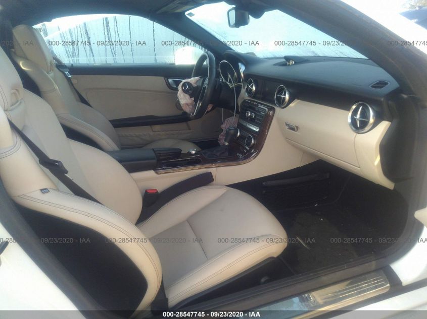 VIN WDDPK5HA9GF116393 2016 Mercedes-Benz SLK-Class,... no.5