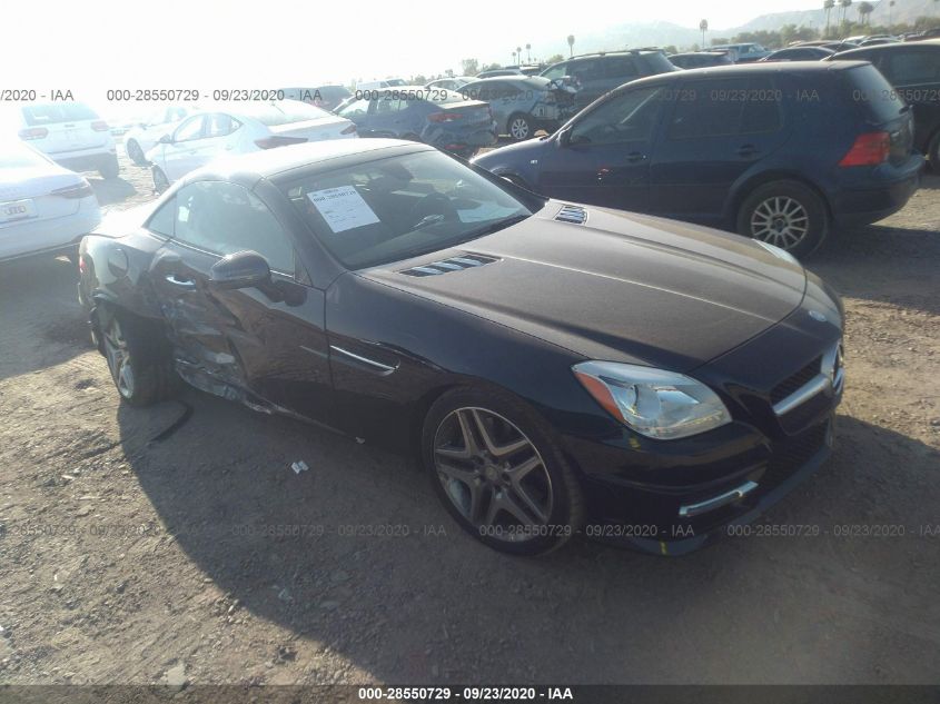 VIN WDDPK5HA2FF102933 2015 Mercedes-Benz SLK-Class,... no.1