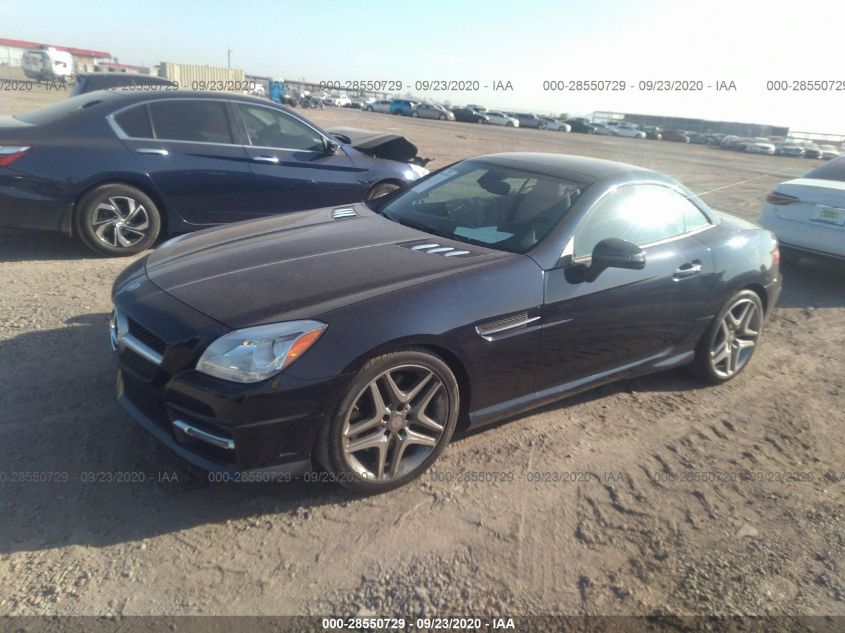 VIN WDDPK5HA2FF102933 2015 Mercedes-Benz SLK-Class,... no.2