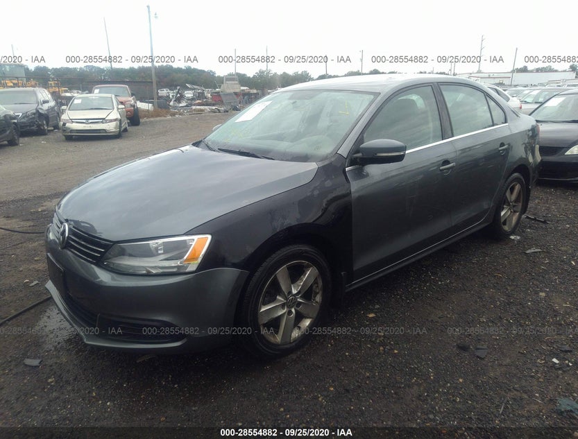 3VWLL7AJ6DM201177