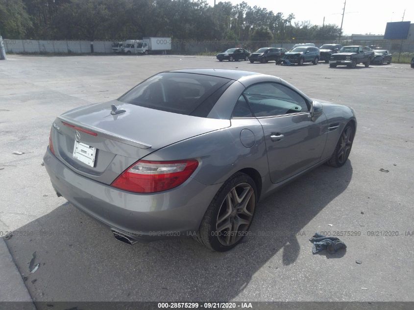 VIN WDDPK4HA3FF104524 2015 Mercedes-Benz SLK-Class,... no.4