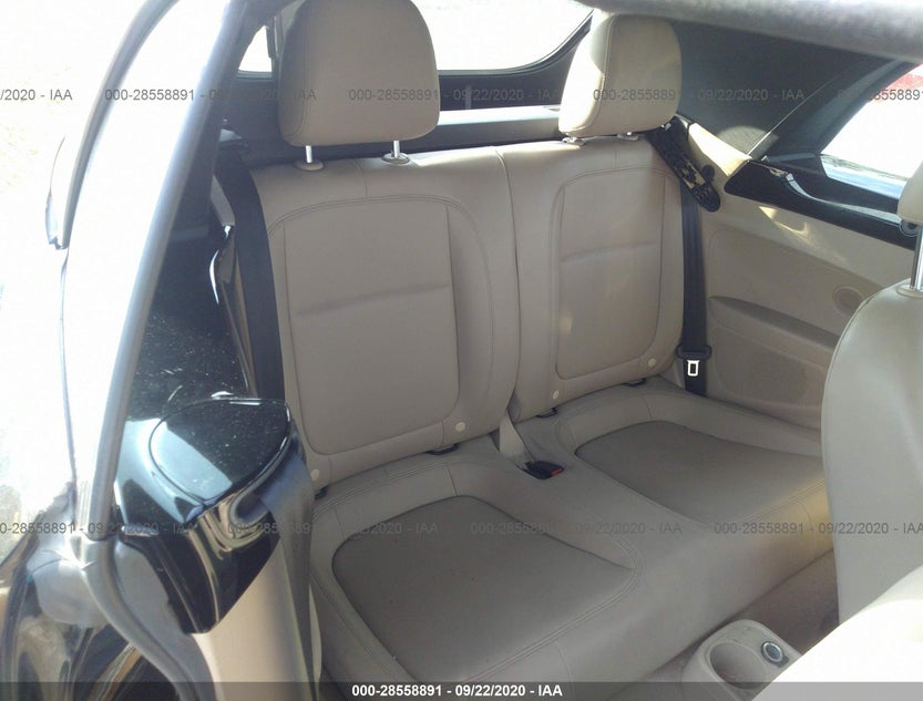 3VW5P7AT0DM811221