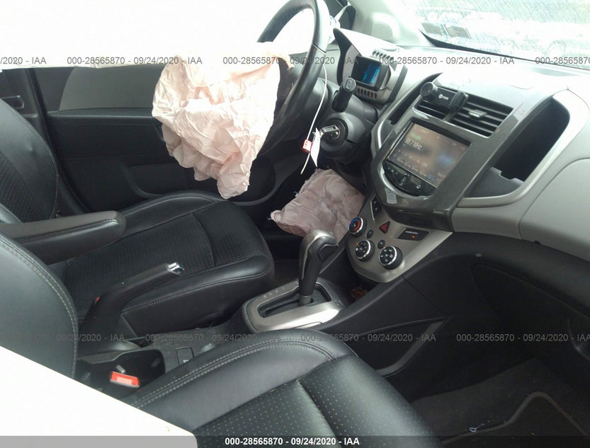 1G1JE6SB4F4210876