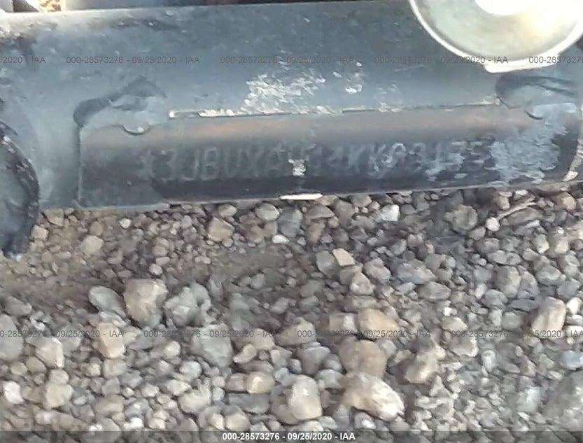 3JBVXAW44KK001359