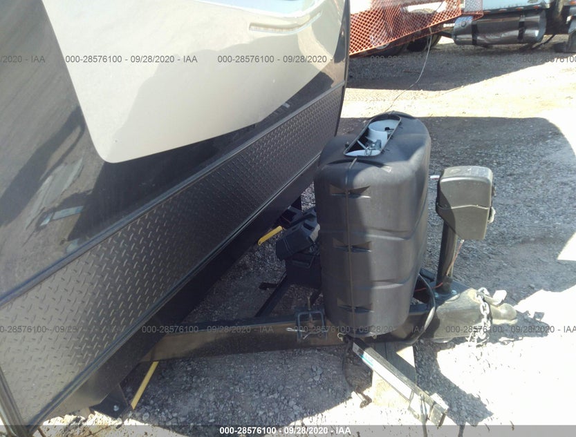 4X4TRLB20KZ160651