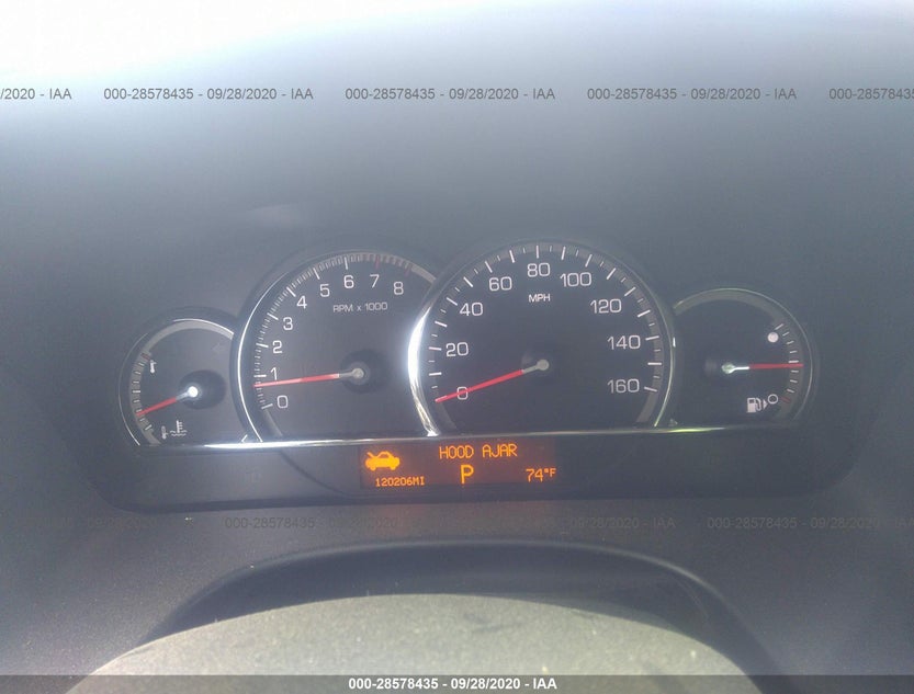 1G6DW67V680202635