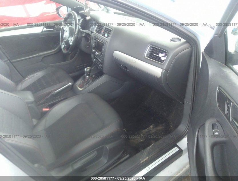 3VW4A7AJ0CM002179