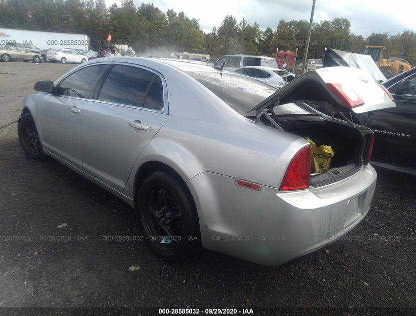 1G1ZB5EB2A4120099