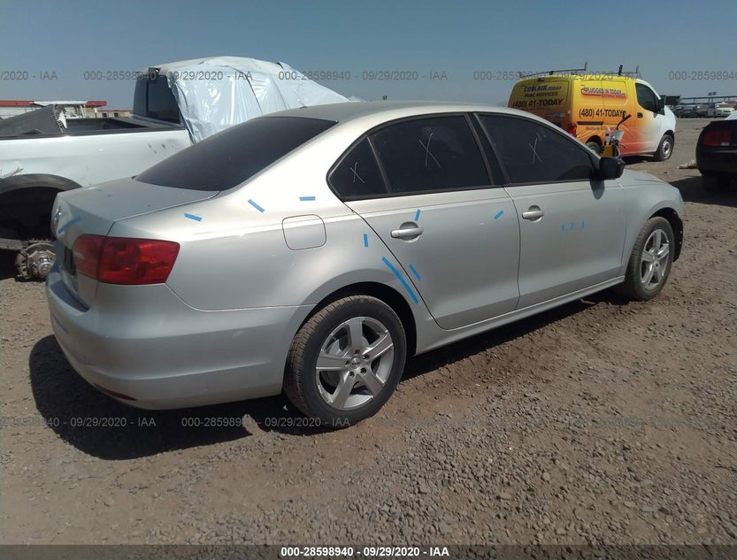 3VW1K7AJ7CM328058