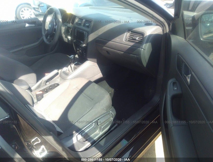3VW267AJ5GM379542