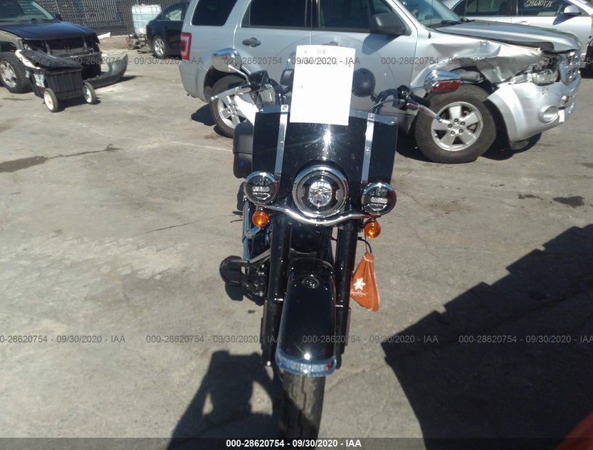 1HD1YBK17LB067135