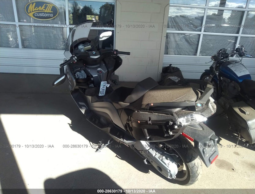 WB1013404EZT97186