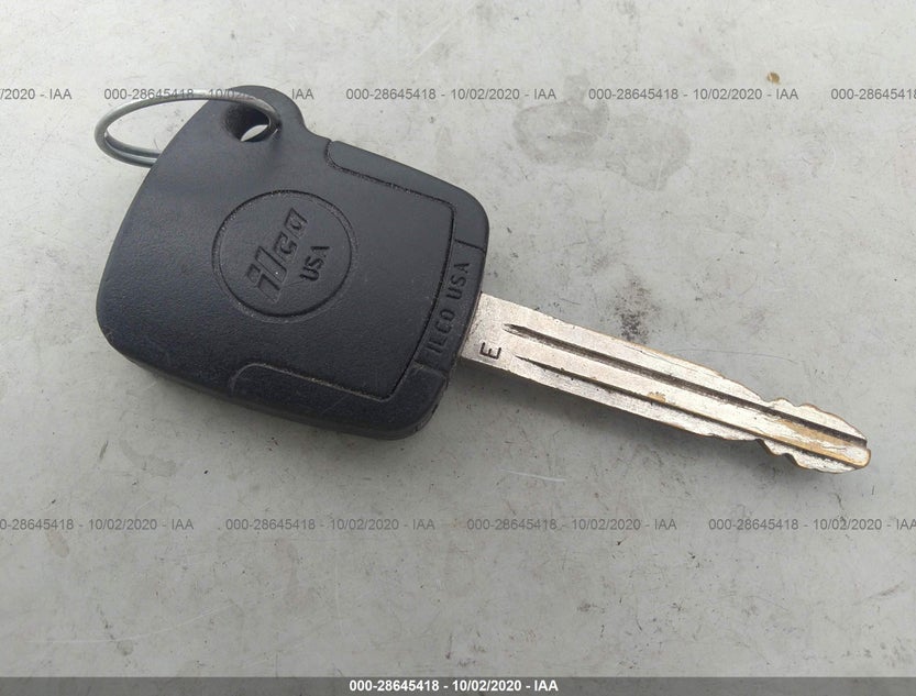 4T1BF3EK8AU066997