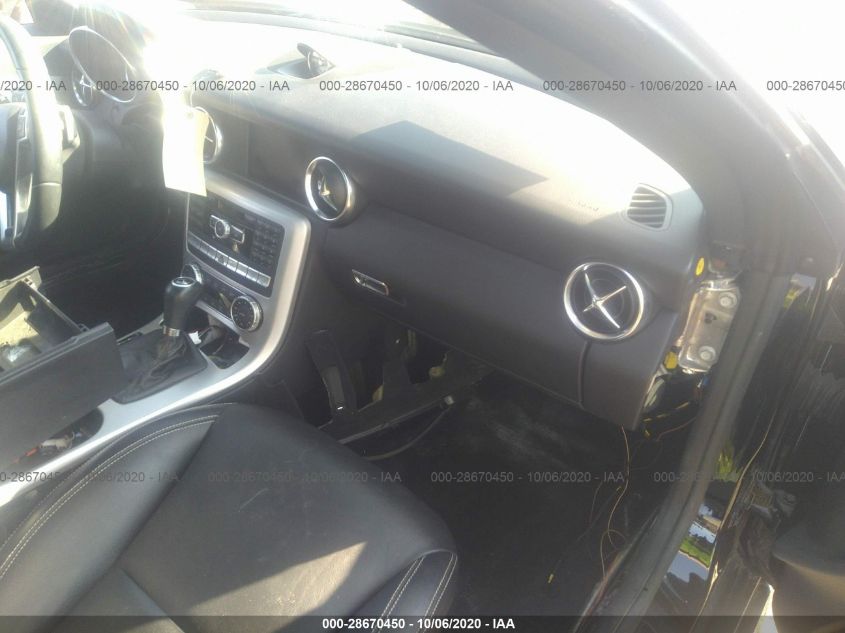 VIN WDDPK5HA2GF115327 2016 Mercedes-Benz SLK-Class,... no.5