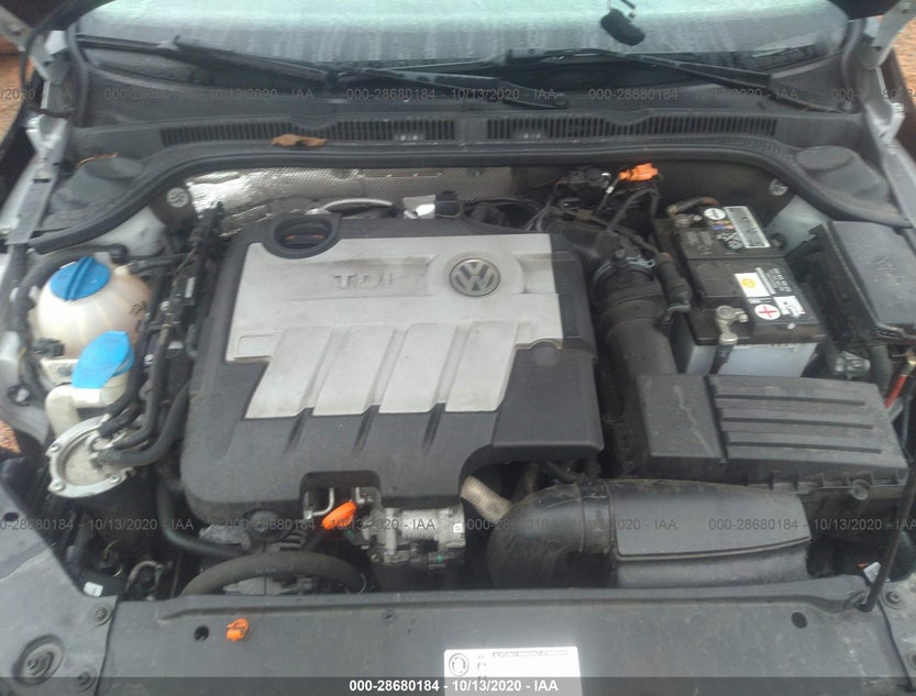3VWLL7AJXCM037656