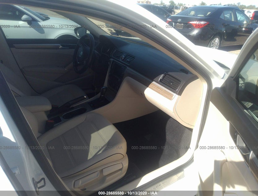 1VWGT7A30HC086537