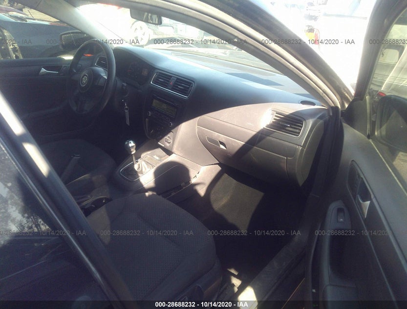 3VW1K7AJ4EM381240