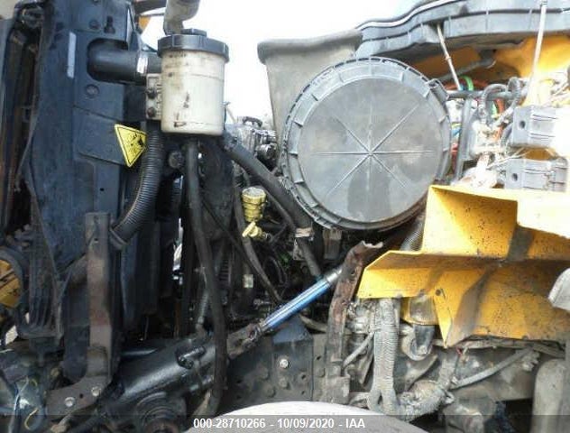 1HTWXSJT9BJ315096