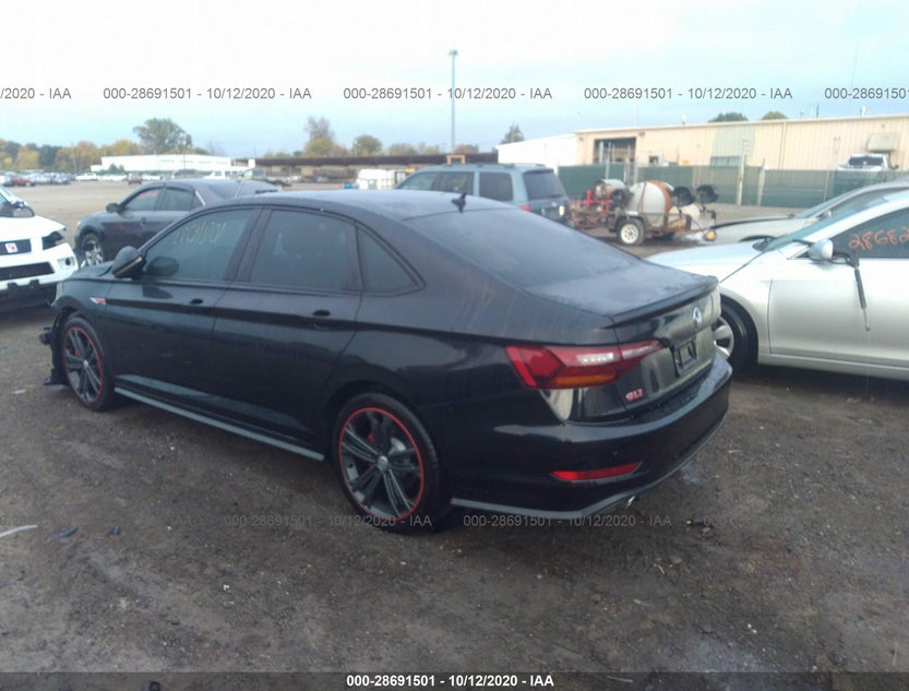 3VW5T7BU1KM158379