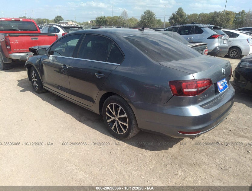 3VWDB7AJ0HM273537