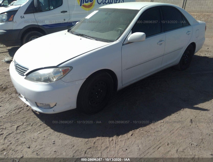 4T1BE32K15U555738