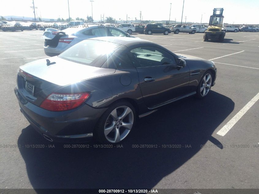 VIN WDDPK5HA9FF101990 2015 Mercedes-Benz SLK-Class,... no.4