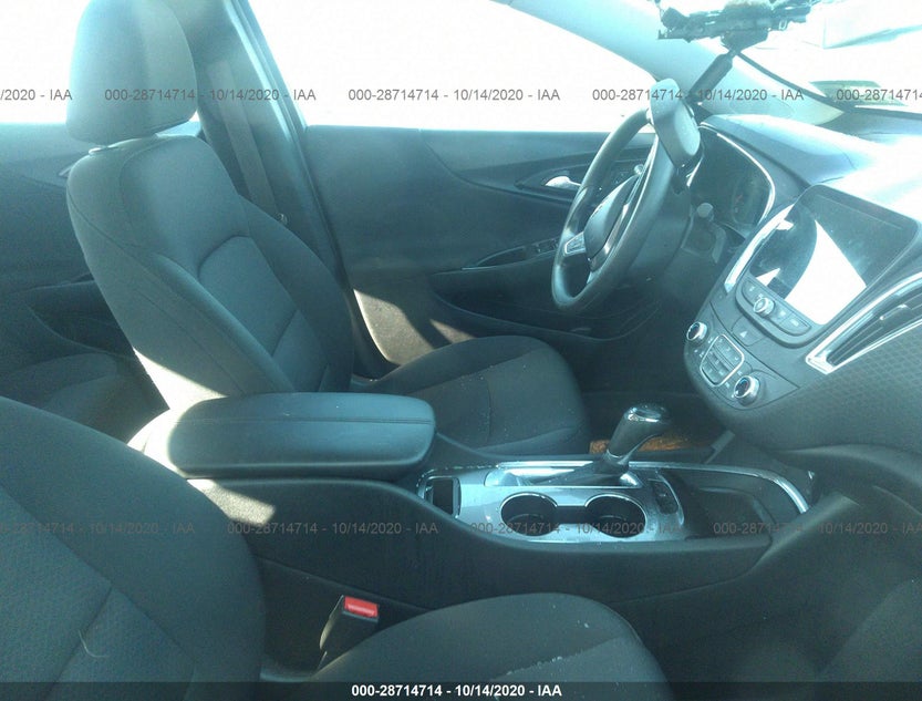 1G1ZD5ST9KF109839