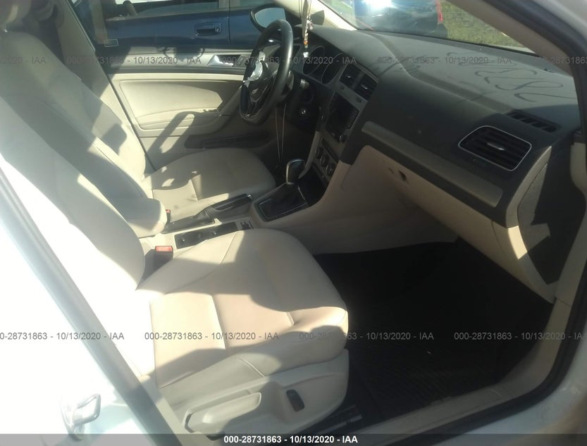 3VW2A7AU2FM061689
