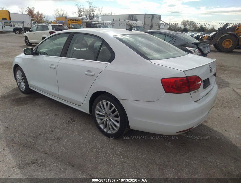3VWLL7AJ0EM398851