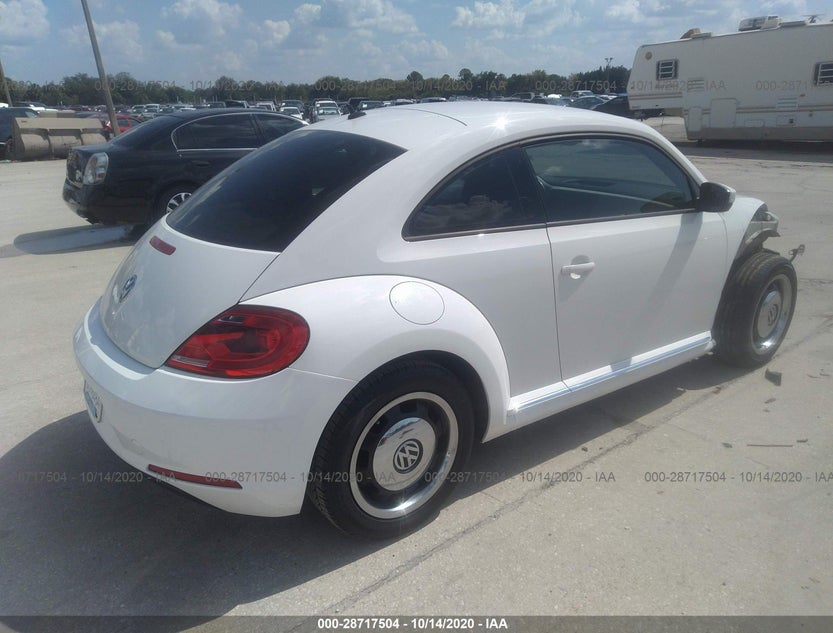 3VWJP7AT2CM622406