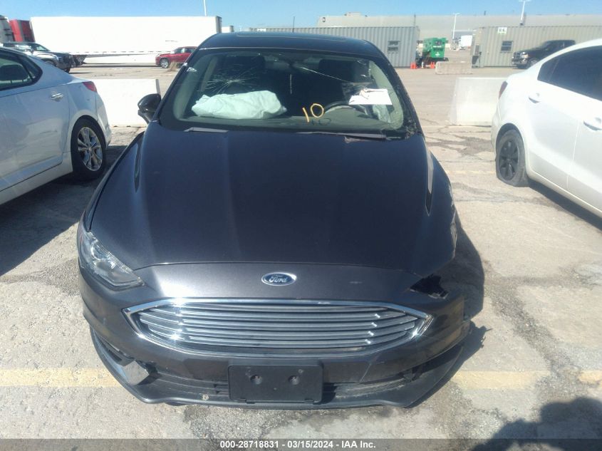 3FA6P0HD8JR229899 2018 Ford Fusion Se