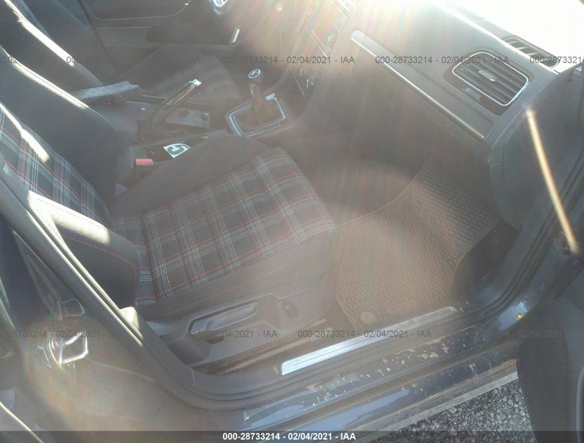 3VW547AU9JM297186