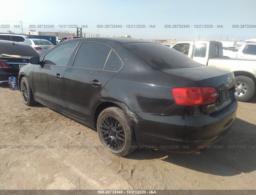 3VW2K7AJ1CM390933