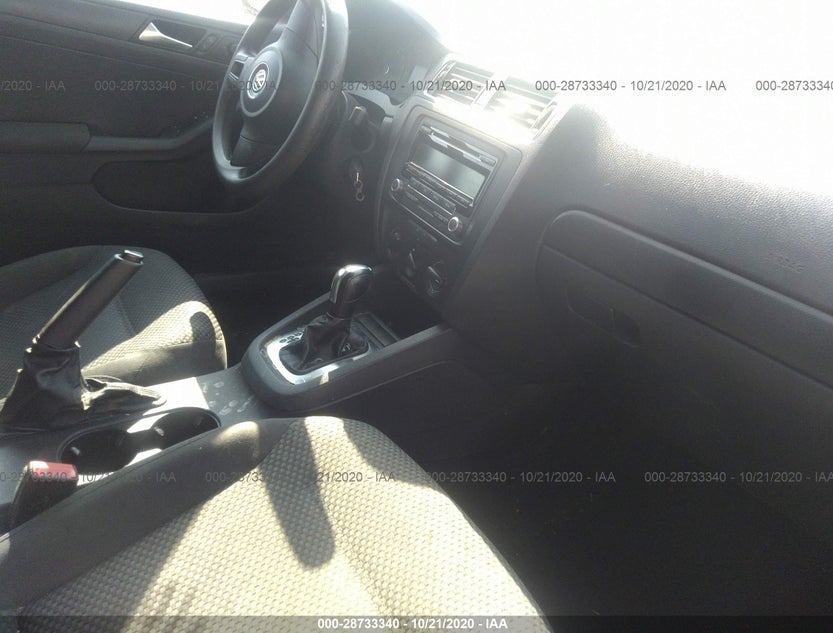 3VW2K7AJ1CM390933