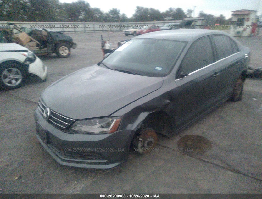 3VW2B7AJXHM273598