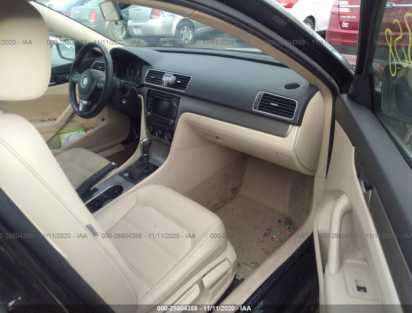 1VWBS7A33FC010935