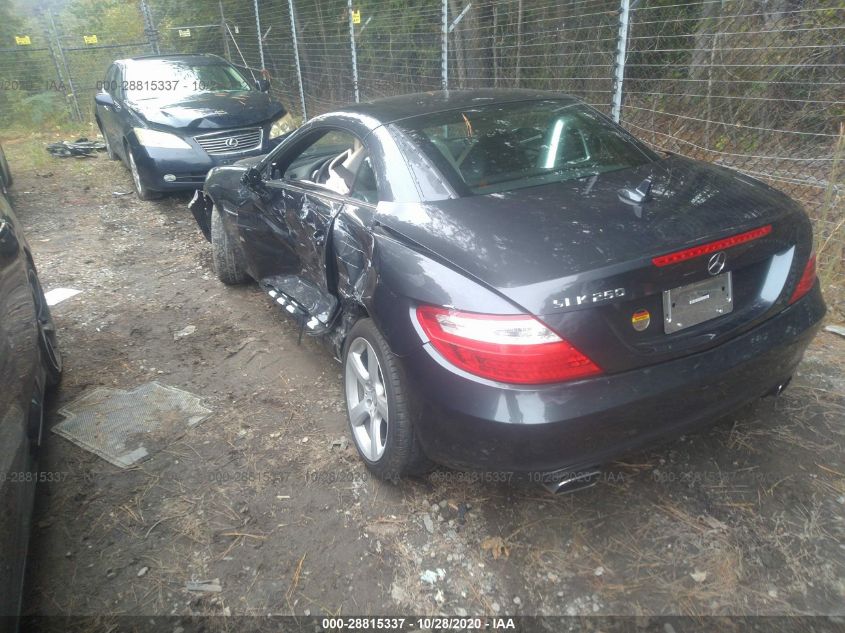 VIN WDDPK4HA3FF099406 2015 Mercedes-Benz SLK-Class,... no.3