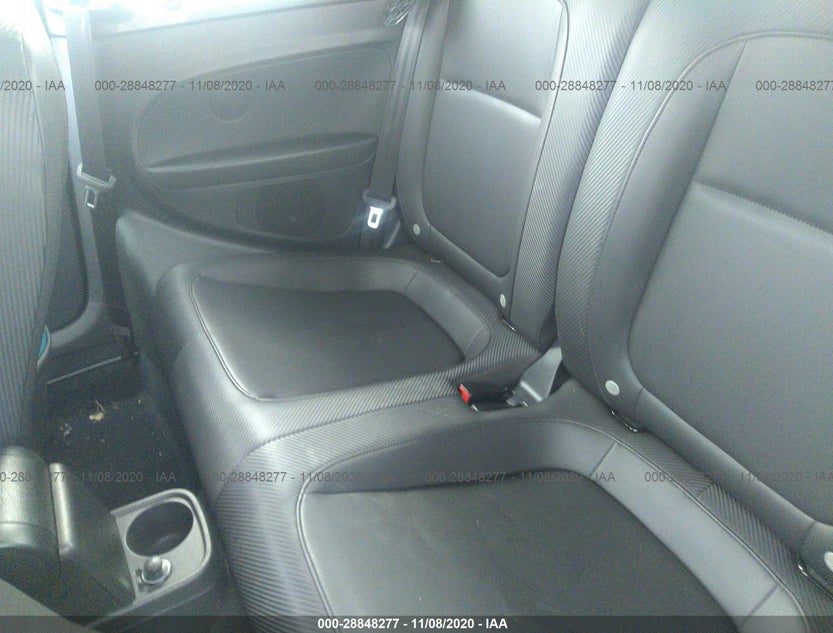 3VW5L7AT9DM811584