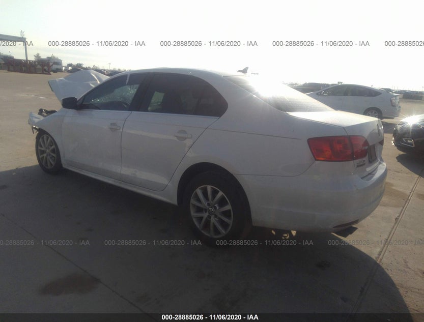 3VWDX7AJ6DM410105