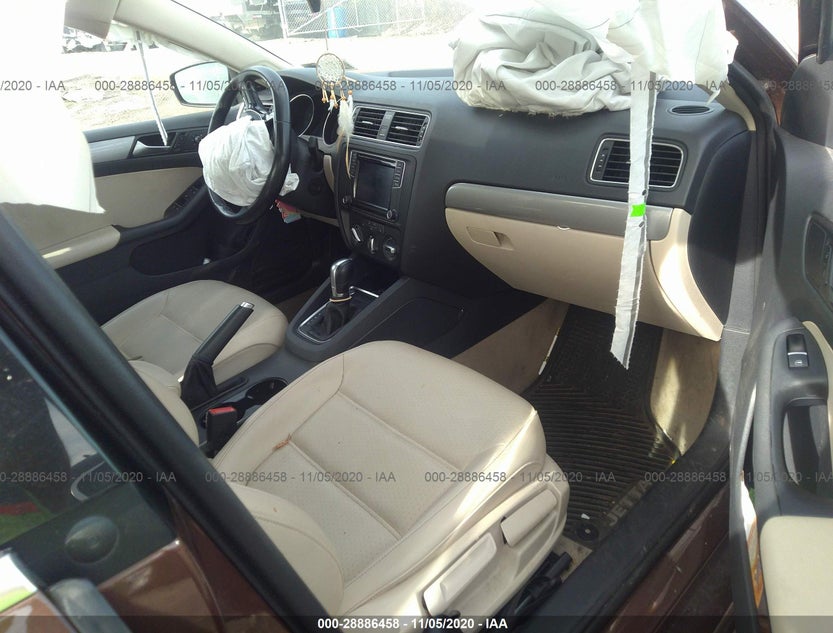 3VWD67AJ5GM313288