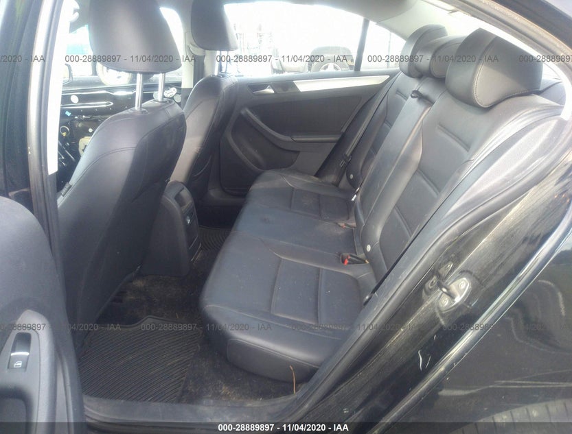 3VWDX7AJ5DM410807