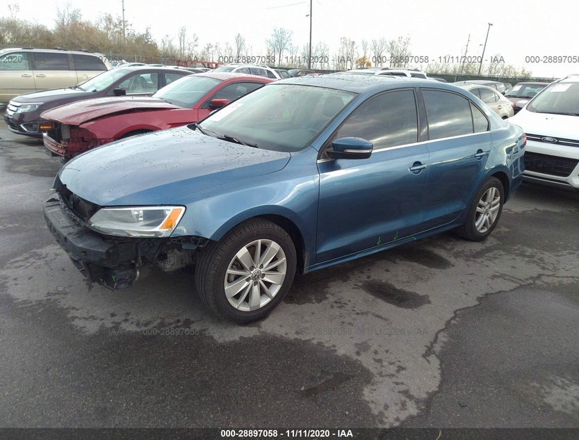 3VWD07AJ7FM300882