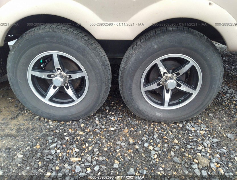 4X4TRLF28H1876280