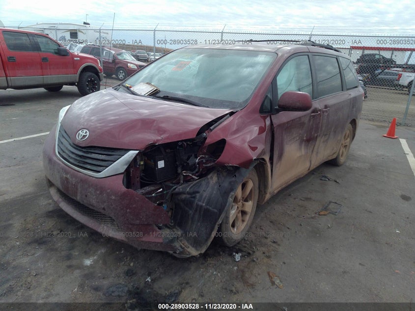 2014 Toyota Sienna Le VIN: 5TDKK3DCXES449229 Lot: 28903528