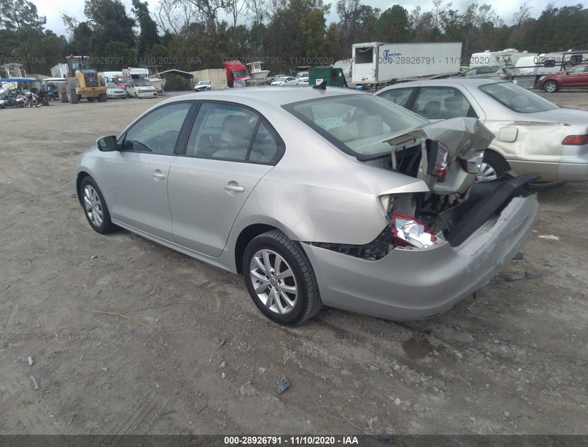3VWDX7AJ7BM331877
