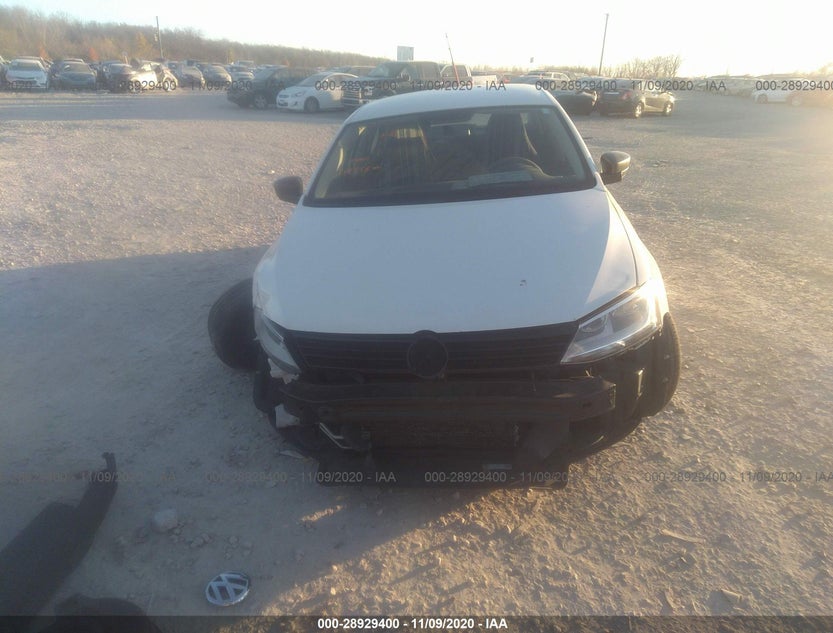 3VW2K7AJ7EM227352